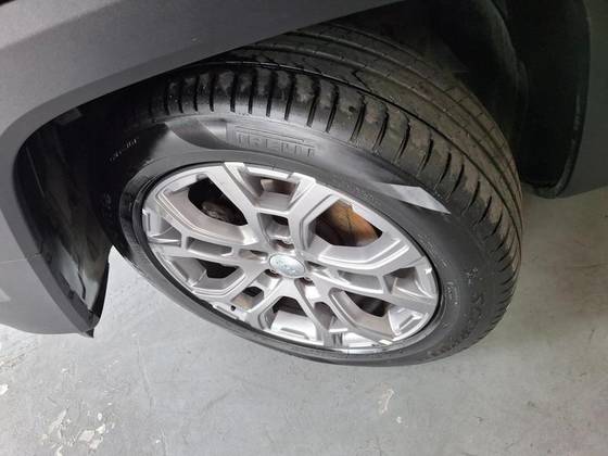 JEEP RENEGADE 1.3 T270 TURBO FLEX LONGITUDE AT6 JEEP RENEGADE 1.3 T270 TURBO FLEX LONGITUDE AT6